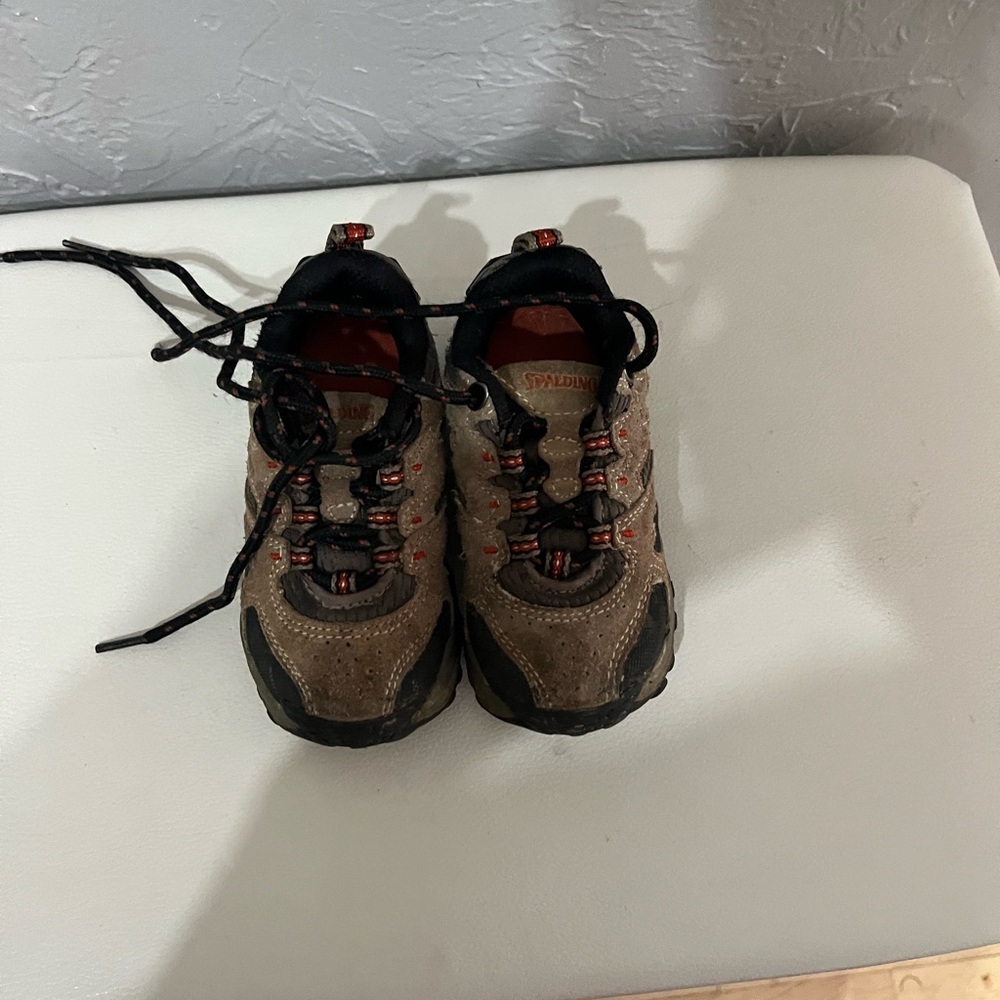 Toddlers boys shoes size 5 - Picture 2 of 2